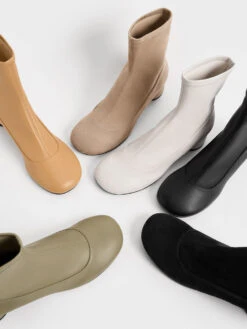 Stitch-Trim Cylindrical Heel Ankle Boots -Charles & Keith 2022 L6 CK1 90280042 37 7