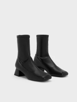 Trapeze Block Heel Ankle Boots 11 Trapeze Block Heel Ankle Boots -Charles & Keith 2023 L6 CK1 90380142 01 3